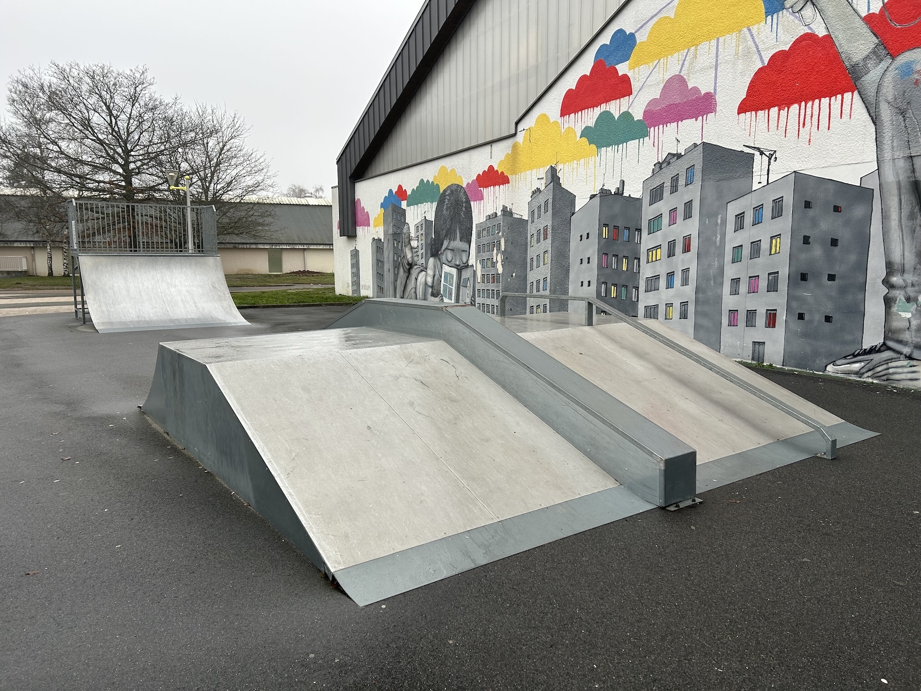 Fleury-les-Aubrais skatepark